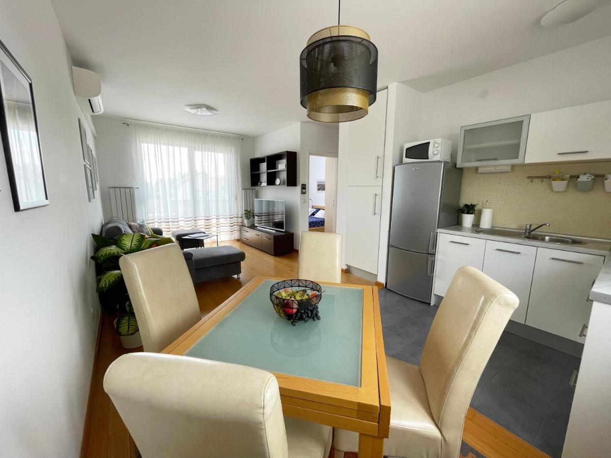 Lipa Apartment ซาเกร็บ ภายนอก รูปภาพ